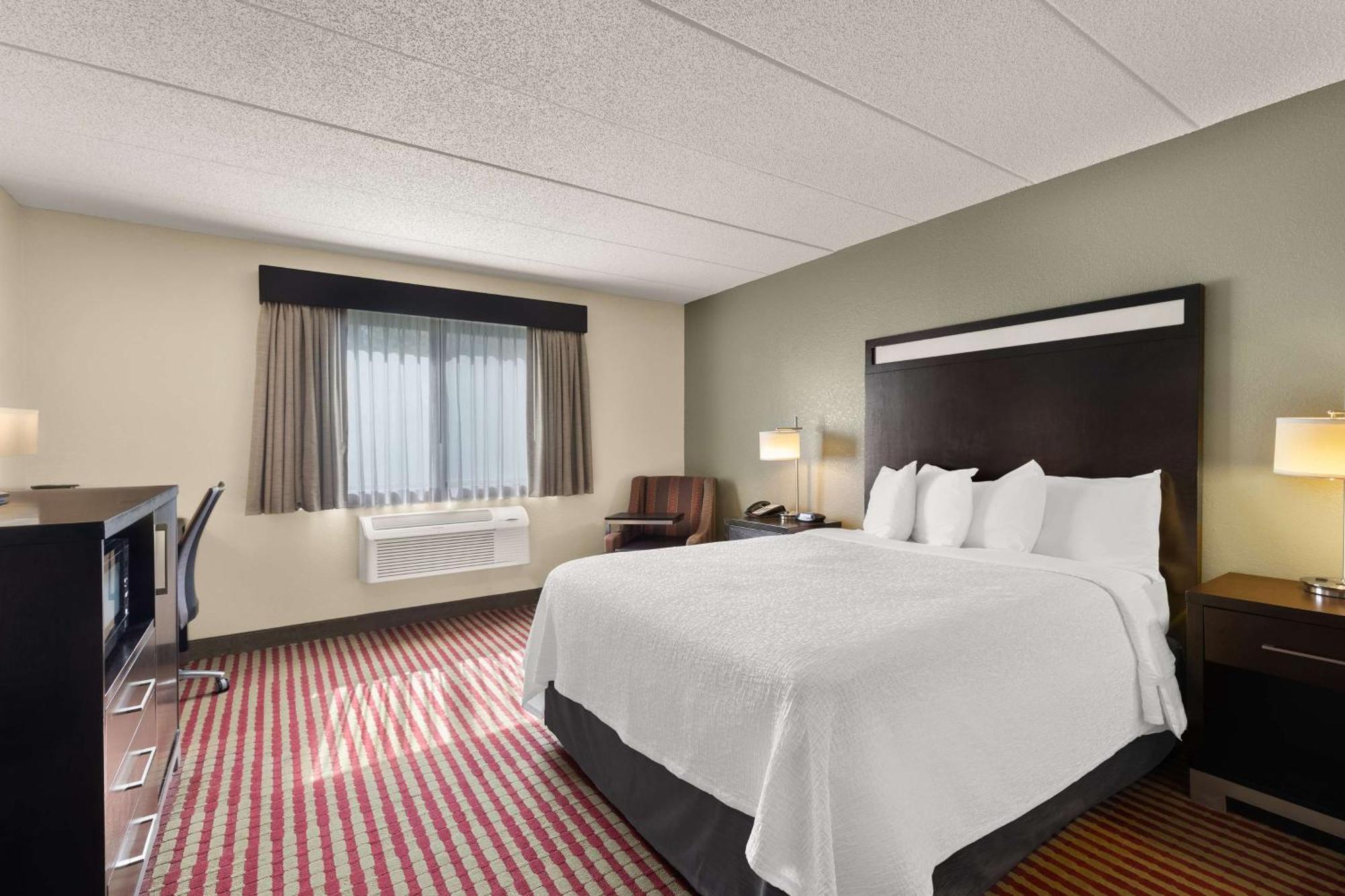 Best Western Germantown Inn Buitenkant foto