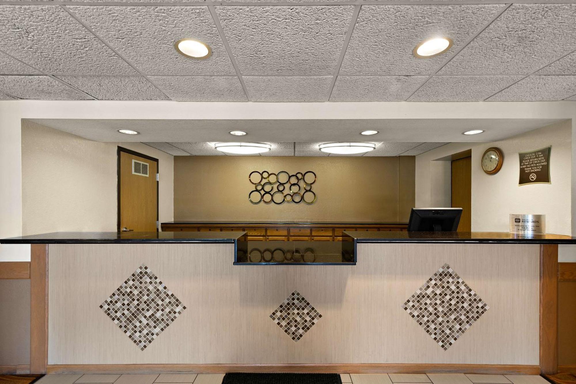Best Western Germantown Inn Buitenkant foto